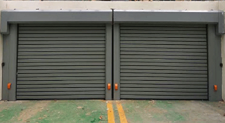 硬質(zhì)快速門